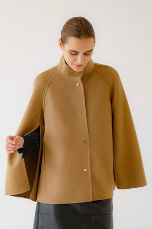 DESIGNWORKS(デザインワークス)｜ケープコート/ベージュ の通販