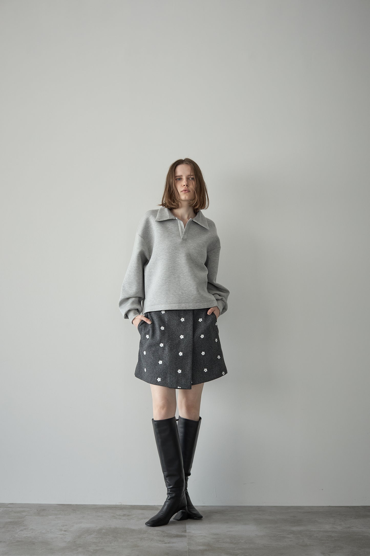 ビックカラースウェット【GRAY】 – ELLIE