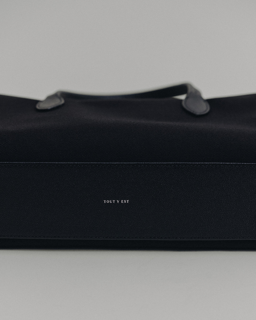 SAC LOQUET TOILE SMALL BLACK – TOUT Y EST EN