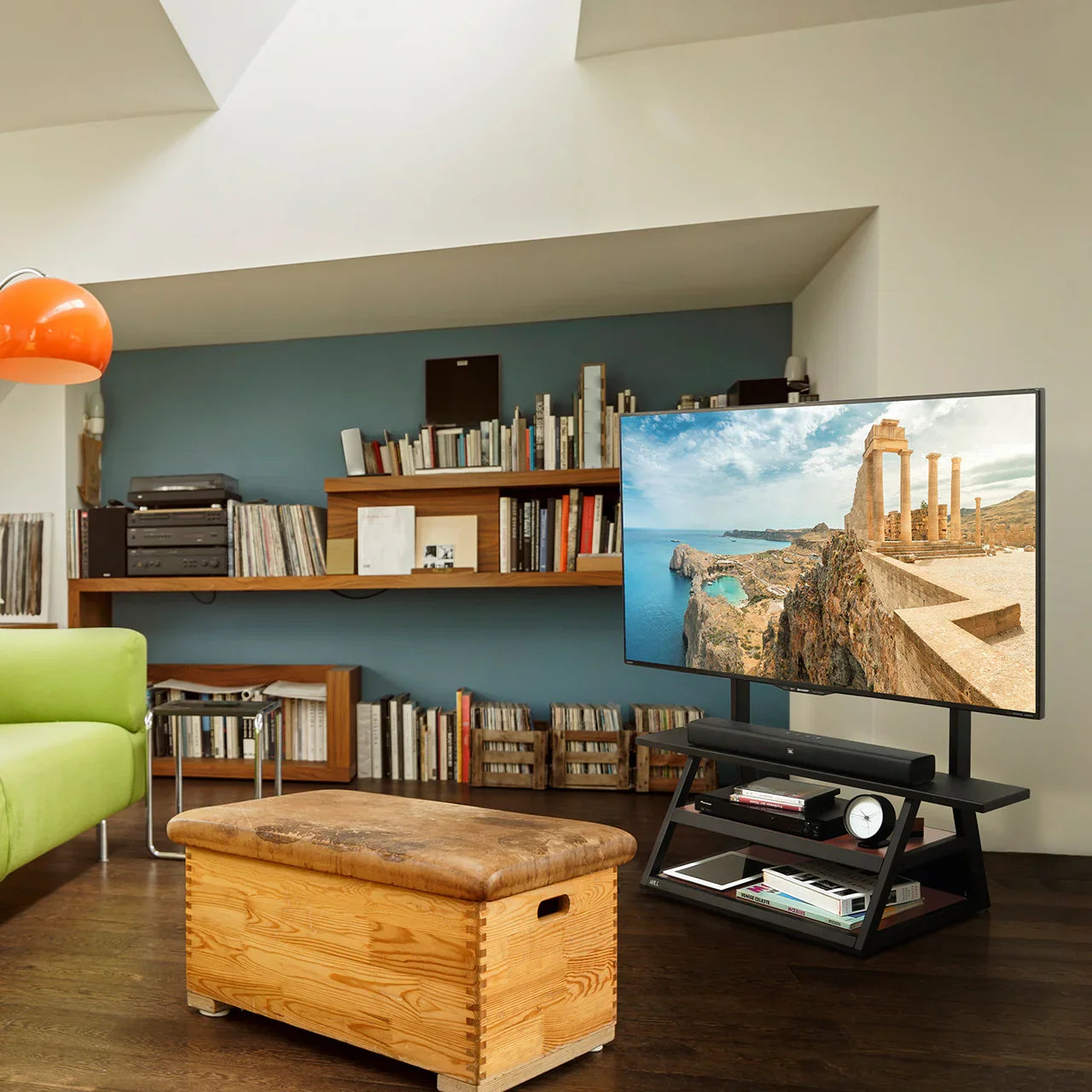 WALL INTERIOR TVSTAND M1 CASTER