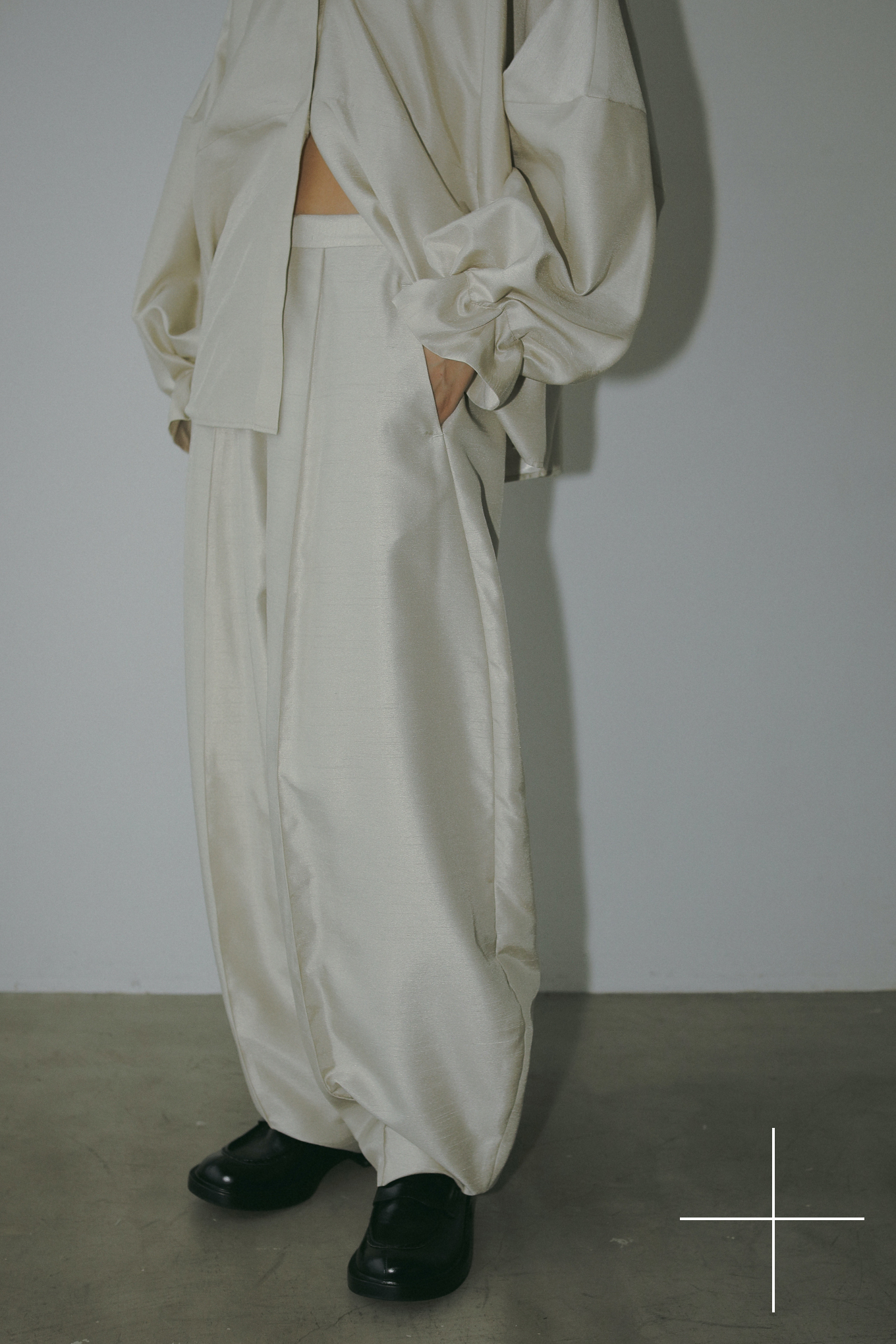 Tomoco Unabara collaboration item │ ETRE TOKYO official online