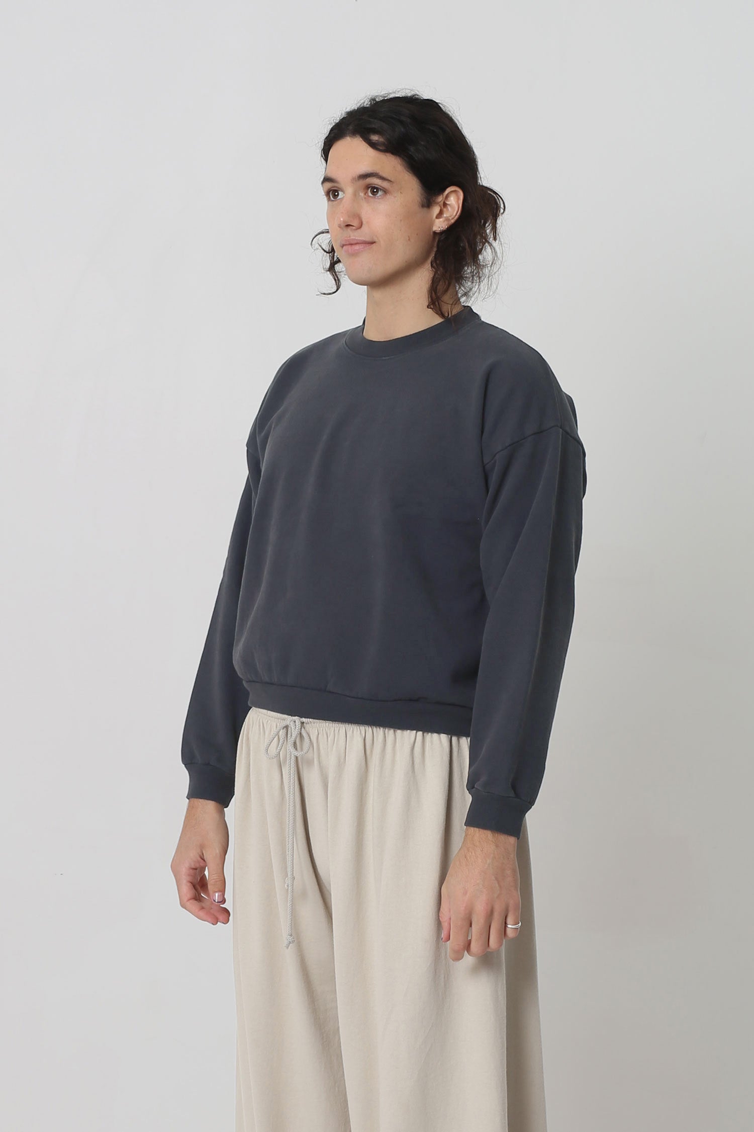 Trash Crewneck — Everybody.World