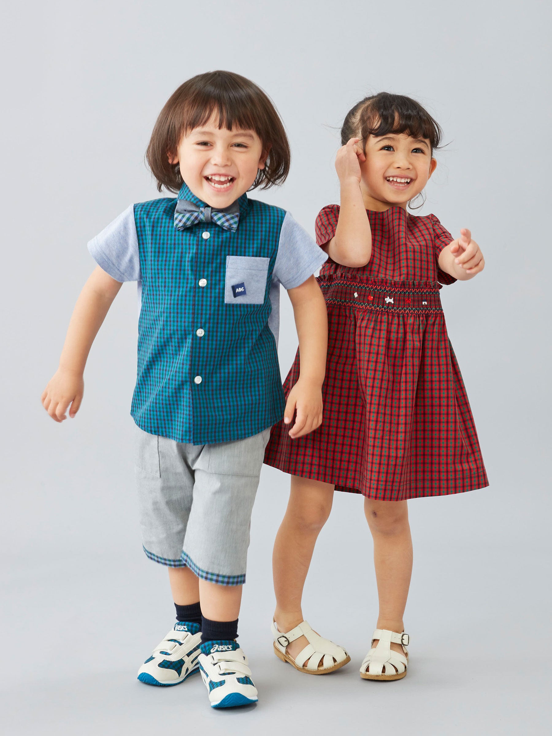 スニーカー〈アシックスキッズ × familiar〉 | ファミリア公式サイト
