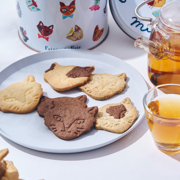Miracle Cat Cookie Tin (神様のいたずらネコクッキー缶) – Fairycake Fair