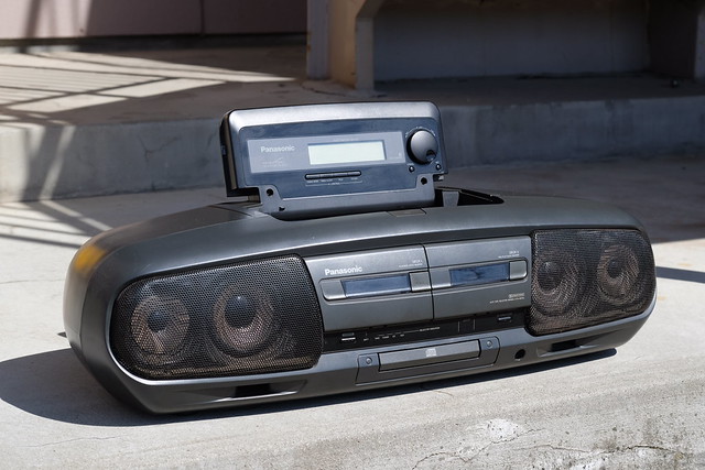 ラジオ・コンポ PanasonicPORTABLE STEREO CD SYS RX-DT77 Panasonic