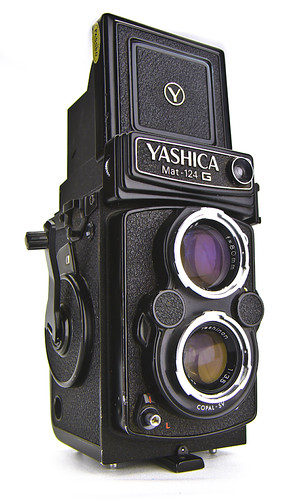 Yashica 6×6 TLR (crank advance) - Camera-wiki.org - The free