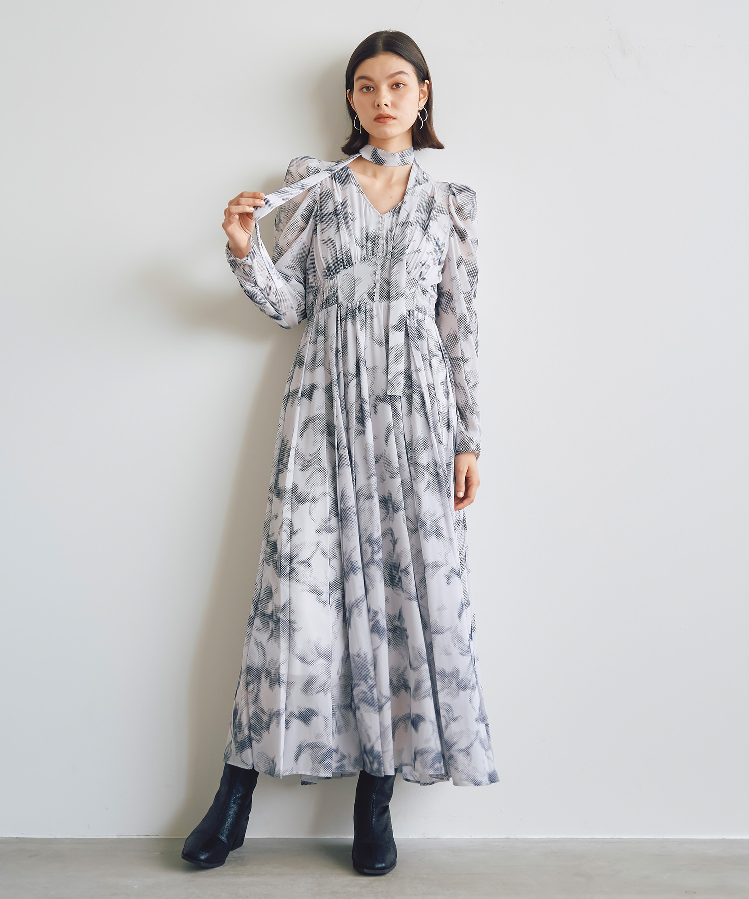 フロッキーフラワープリントプリーツワンピース｜PETAL ONLINE（ペタル