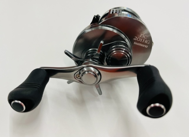 ｼﾏﾉ 20ｶﾙｶｯﾀ ｺﾝｸｴｽﾄDC 201HG | FISHLAND