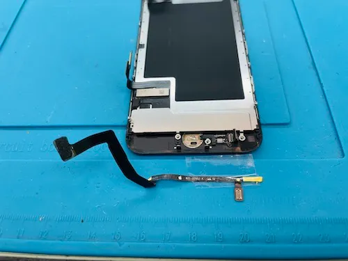 iPhone SE2・SE3のホームボタンが効かない原因と修理方法