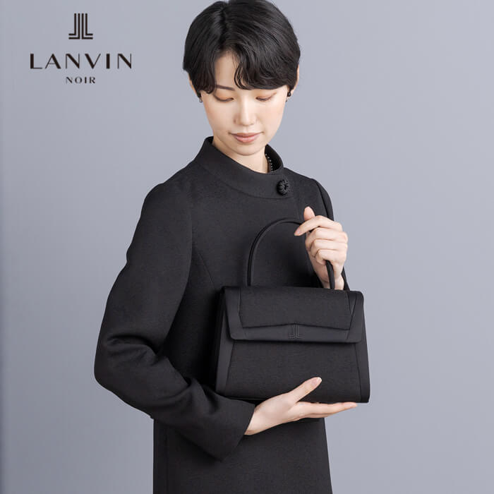 シルクジャカードのブラックバッグ ・ブラック｜東京ソワール