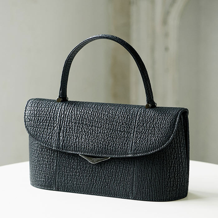 シャークスキン】プレミアムフォーマルバッグ ・ブラック｜東京