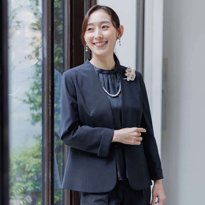 洗える｜大人の頼れるパンツスーツ 13号・ネイビー｜東京ソワール