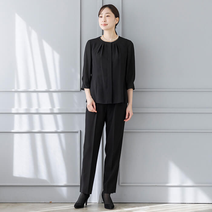 ベーシックなブラックフォーマル4点セット 9号・ブラック｜東京