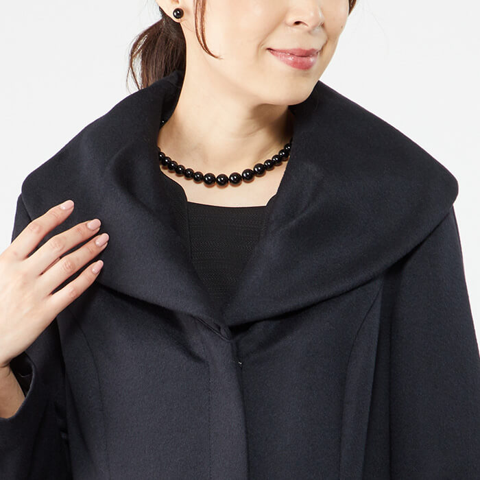 ビッグカラーのフォーマルコート 13号・ブラック｜東京ソワール