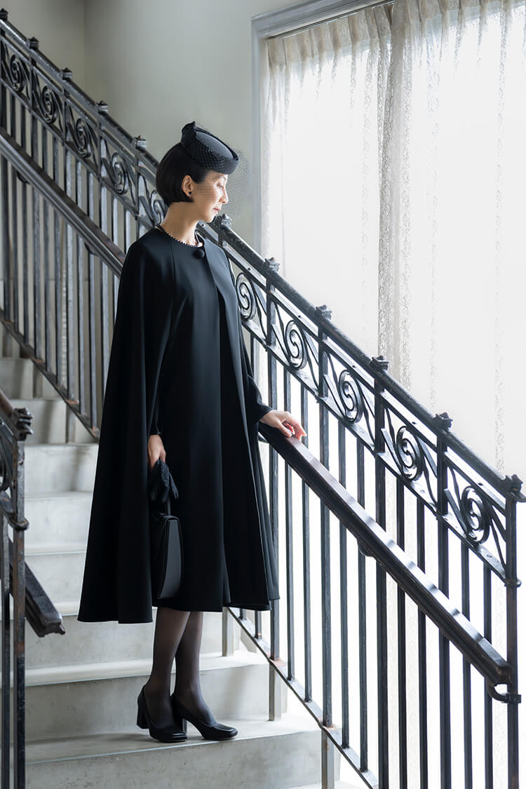 エレガントブラック 中村江里子さんセレクションAve.KIKI×東京ソワール