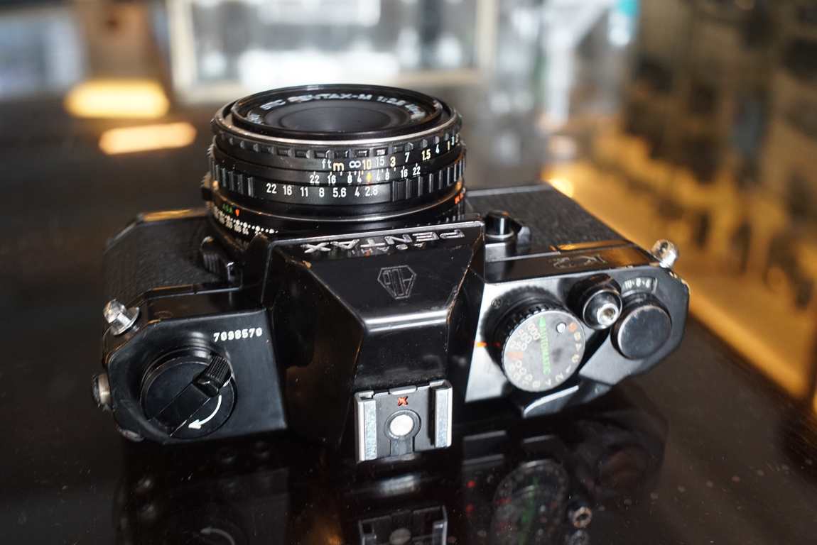 Pentax K2 Black kit w/ SMC-M 40mm f/2.8 Pancake lens - Fotohandel