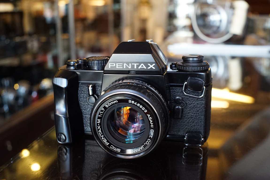 Pentax LX + SMC Pentax-M 50mm F/1.7 lens - Fotohandel Delfshaven