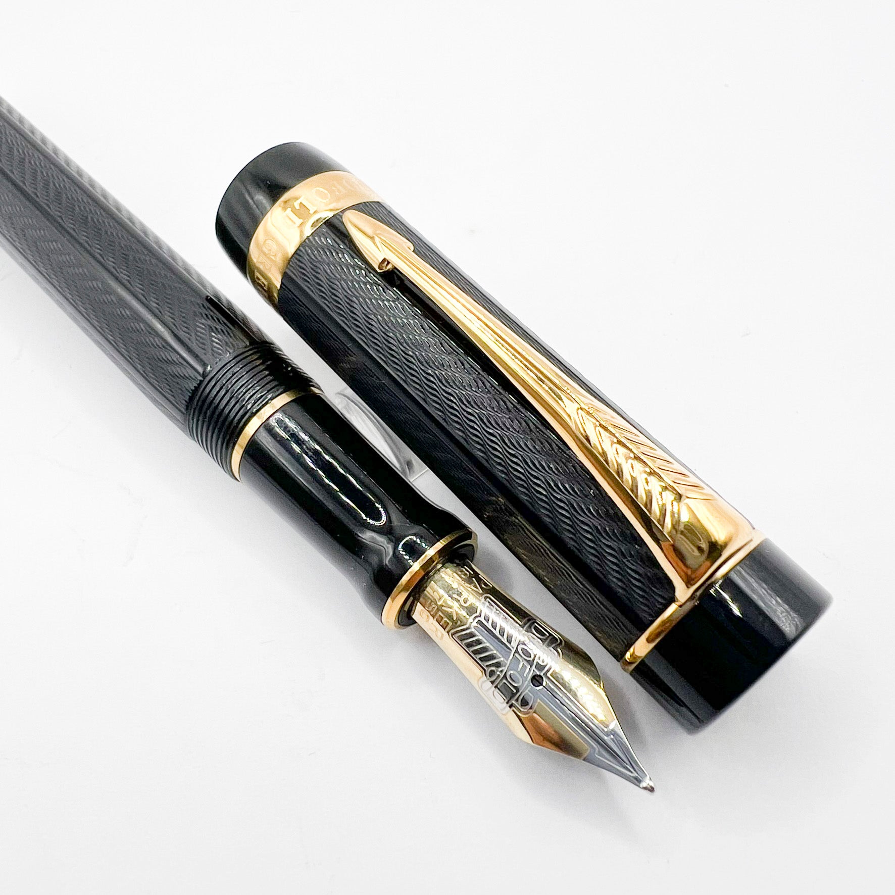 Parker Duofold Greenwich Special Edition Fountain Pen - Medium