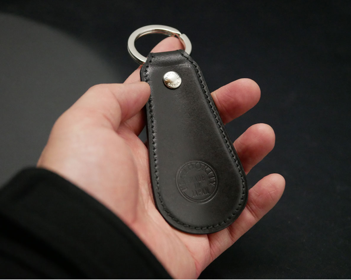 水染めオイルコードバン靴べらキーホルダー - Flathority(フラソリティ