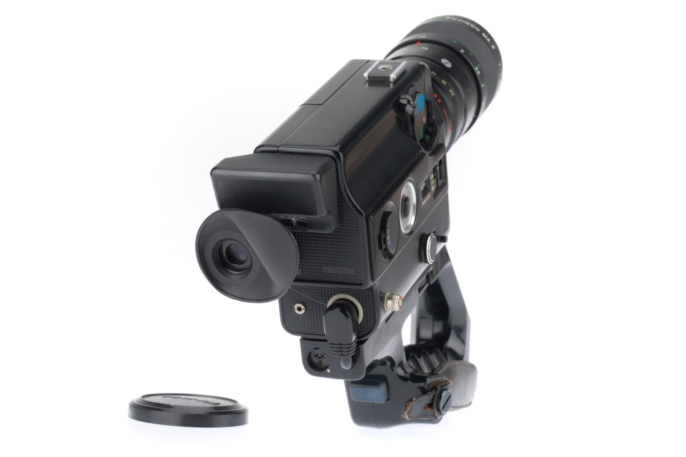 Lot 302 - A Fujica ZC1000 Single 8 Cine Camera,