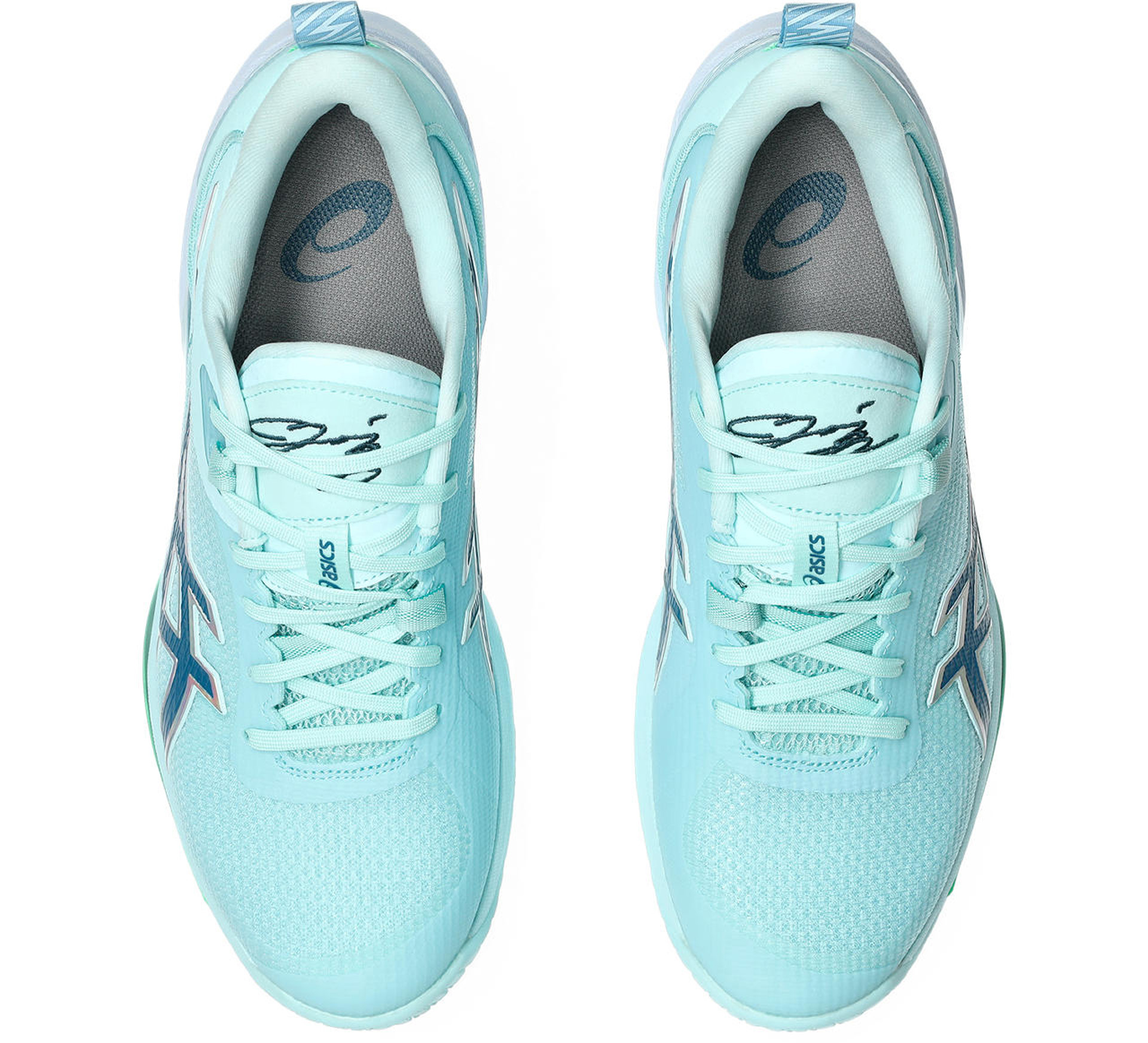 アシックスから河村勇輝選手と共同開発したシューズ「SWIFTACE YUKI