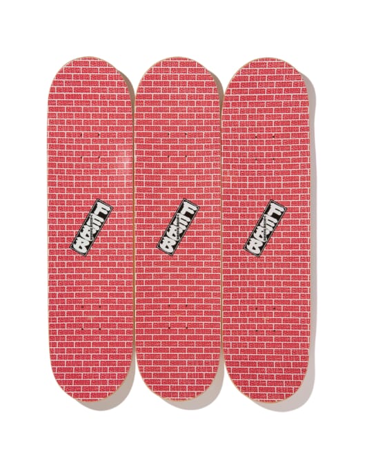 FEBB 『THE SEASON』とDiaspora skateboardsのコラボによるスケート