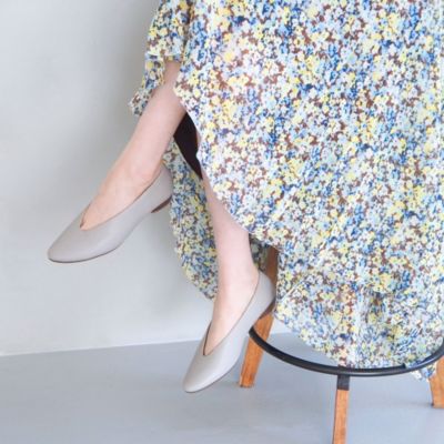 enchanted(エンチャンテッド)の本革ソフトレザーVカットバブーシュ通販