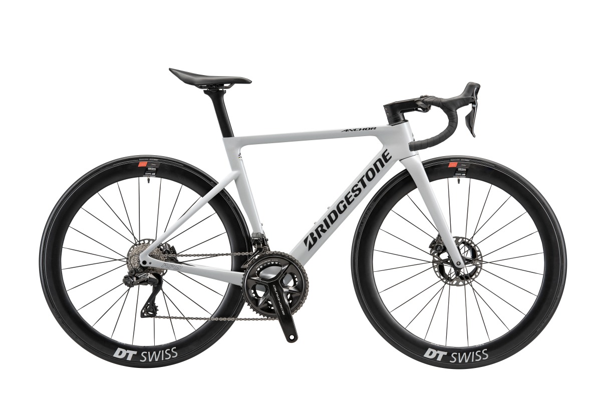 ブリヂストンサイクルがRP9、RL8Dの特別色「パールカラー」を限定数で