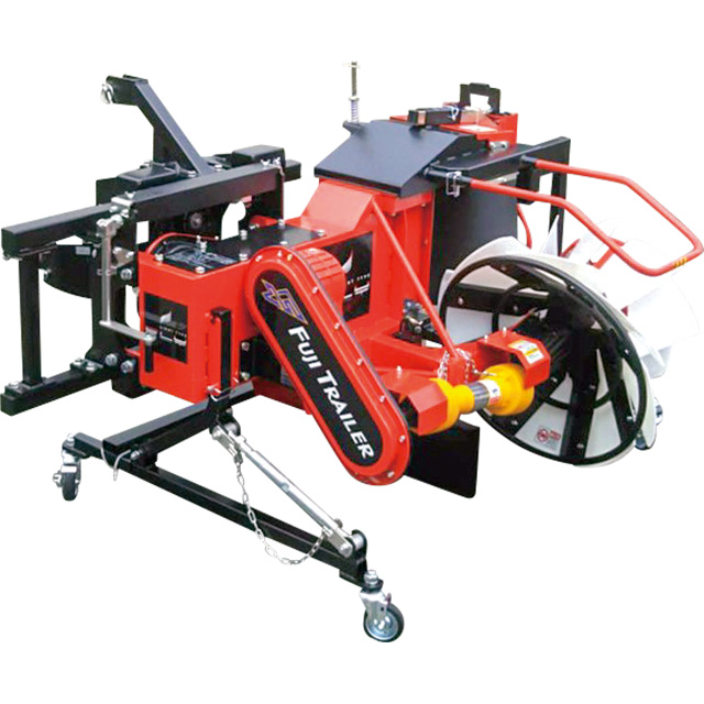 畦塗り機 コムフライ｜製品紹介 | 冨士トレーラー製作所