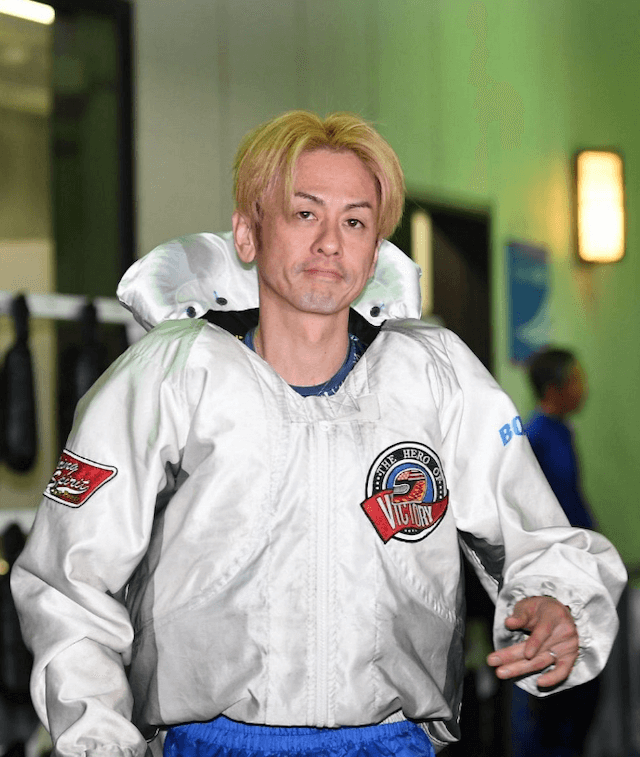 ボートレーサー新田雄史選手 直筆サイン入りプレート ボートレーサー新