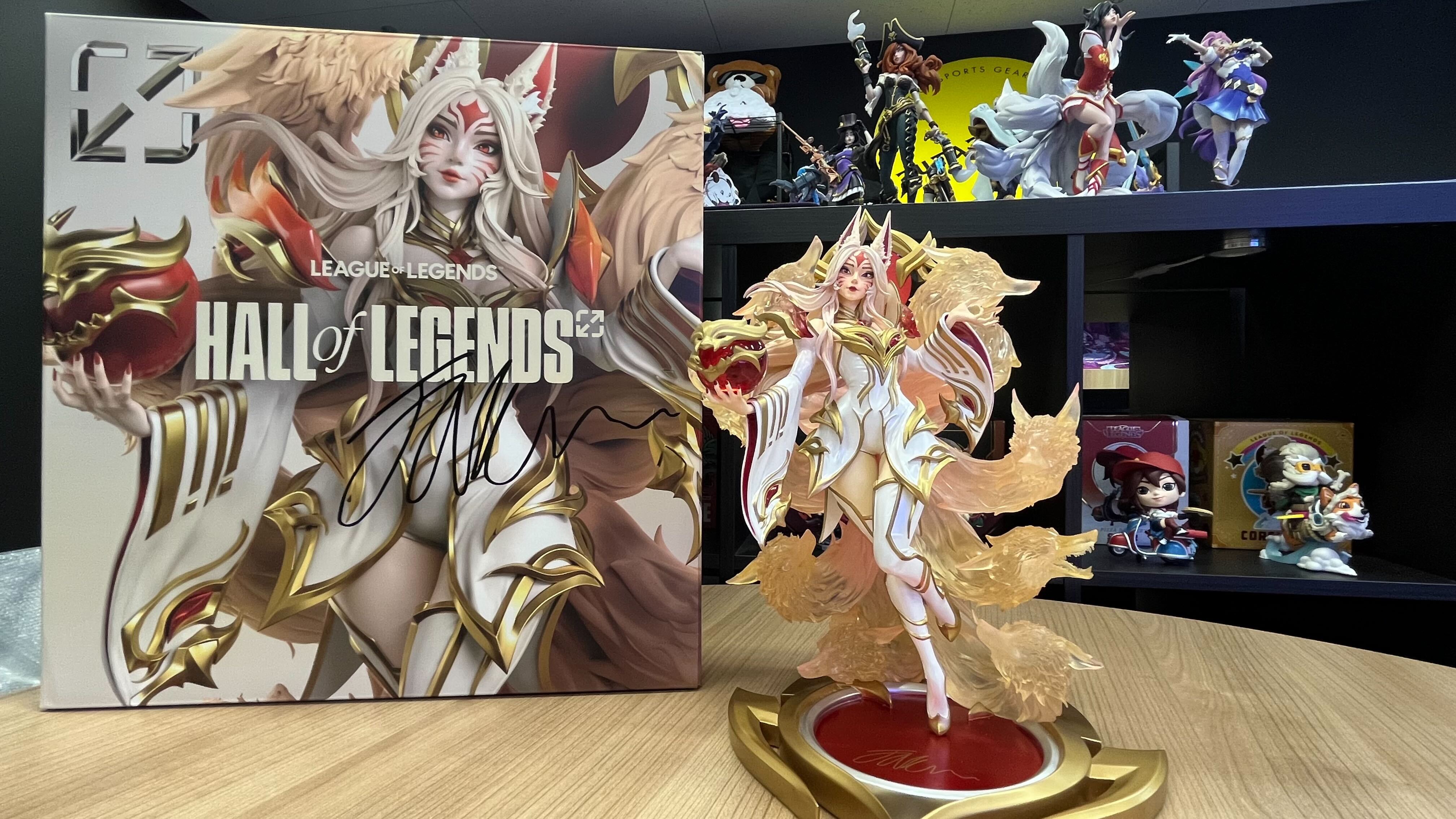 パルスファイア ケイトリン マウスパッド – FUTAROKU