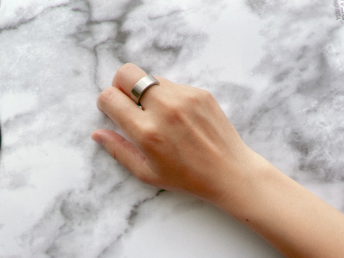 スマートウォッチだけじゃない!? 最先端の「指輪」と「バスマット」で