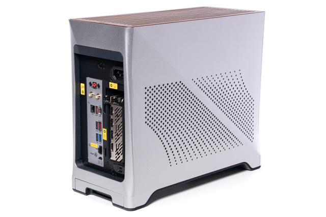 サイコム Premium Lineレビュー｜Fractal Design Era 2採用の