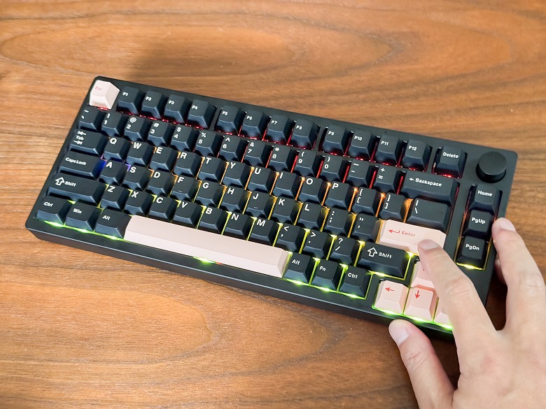 Epomaker P75 レビュー】この打鍵感はまさに病みつき！RGBライト搭載