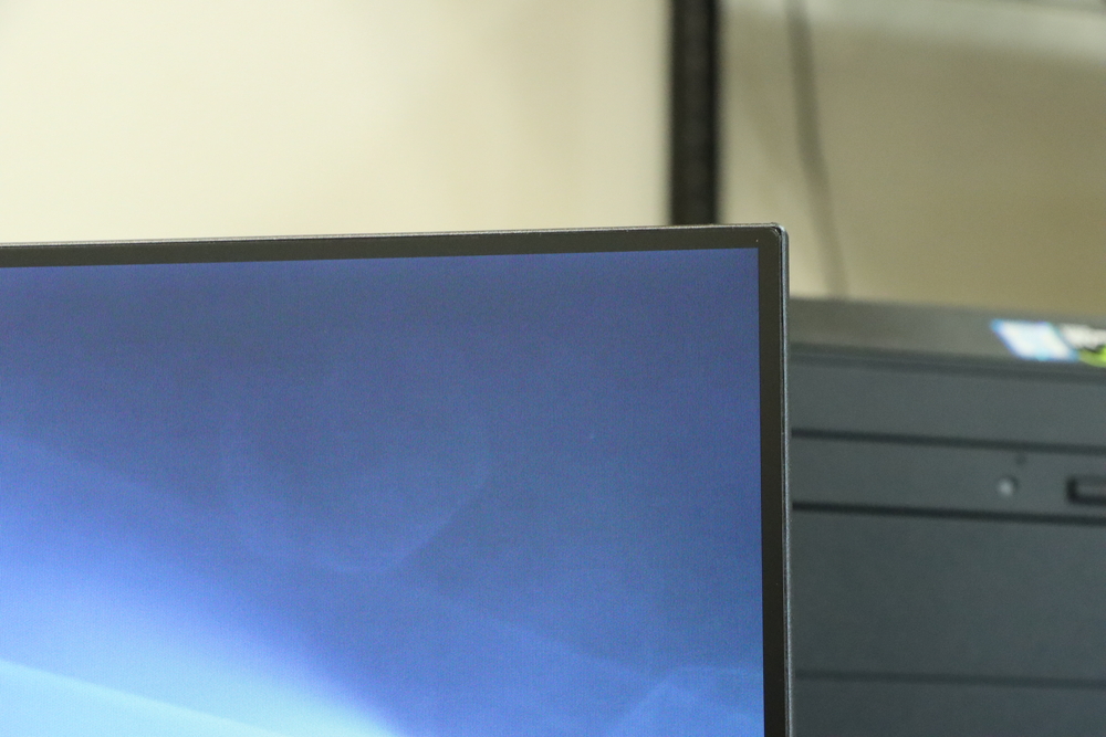 極狭ベゼルと自然な色味のハイコスパ24インチPCモニター：PHILIPS