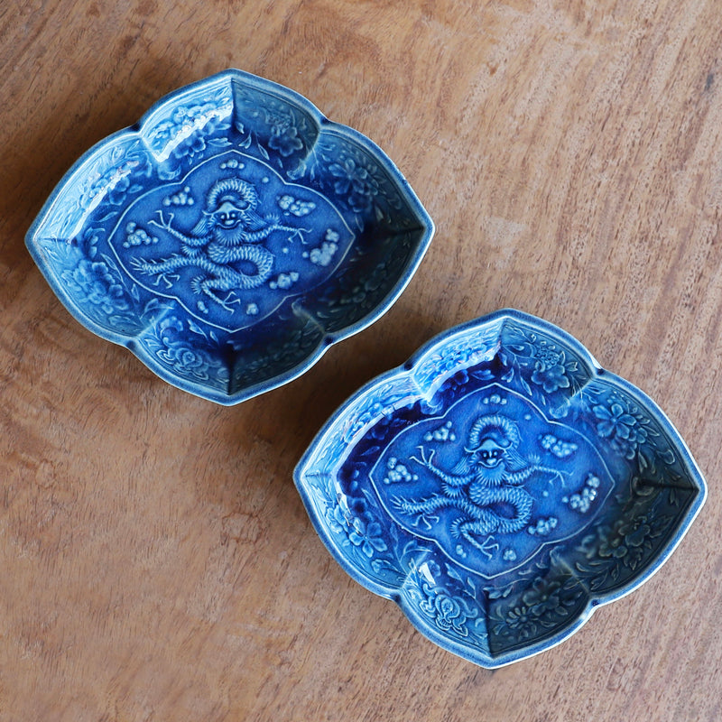 珉平焼菱形皿 (青・大) – Gallery Nisui