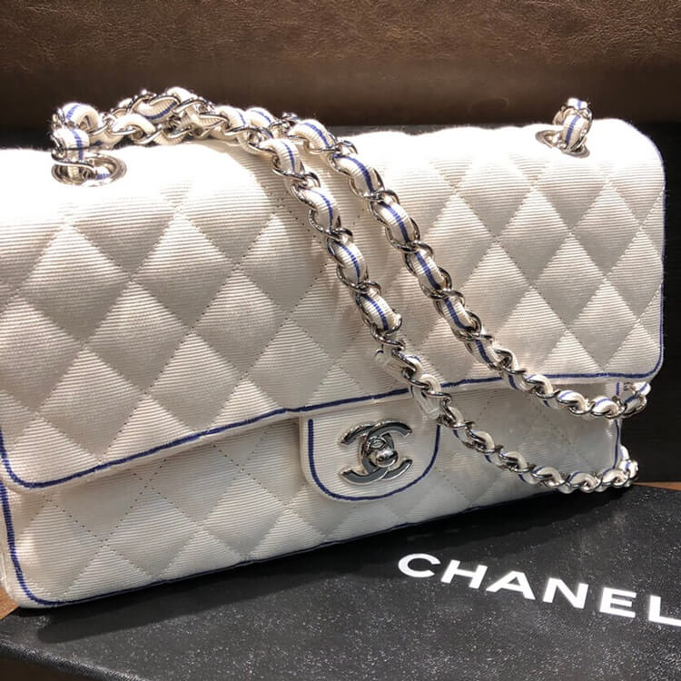 シャネル マトラッセ25 11.12 クラシック ハンドバッグ ホワイト