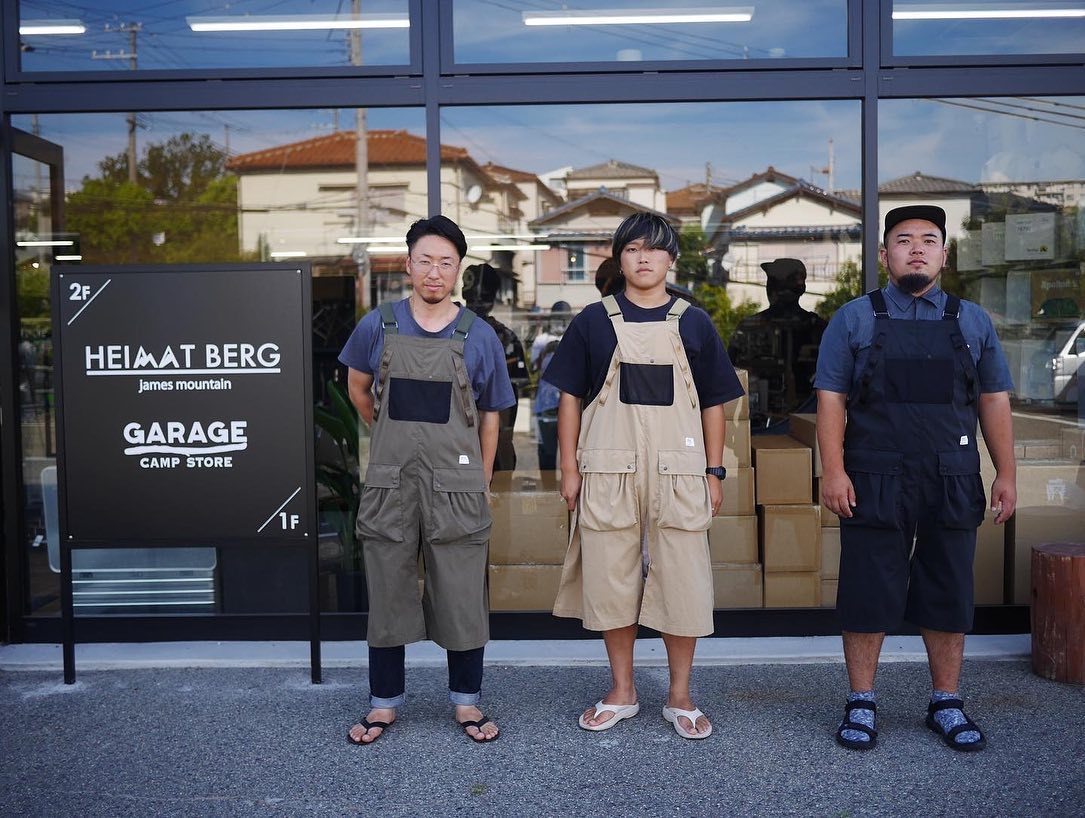 ナンガから焚き火に強い素材でできたベストとエプロンをご紹介