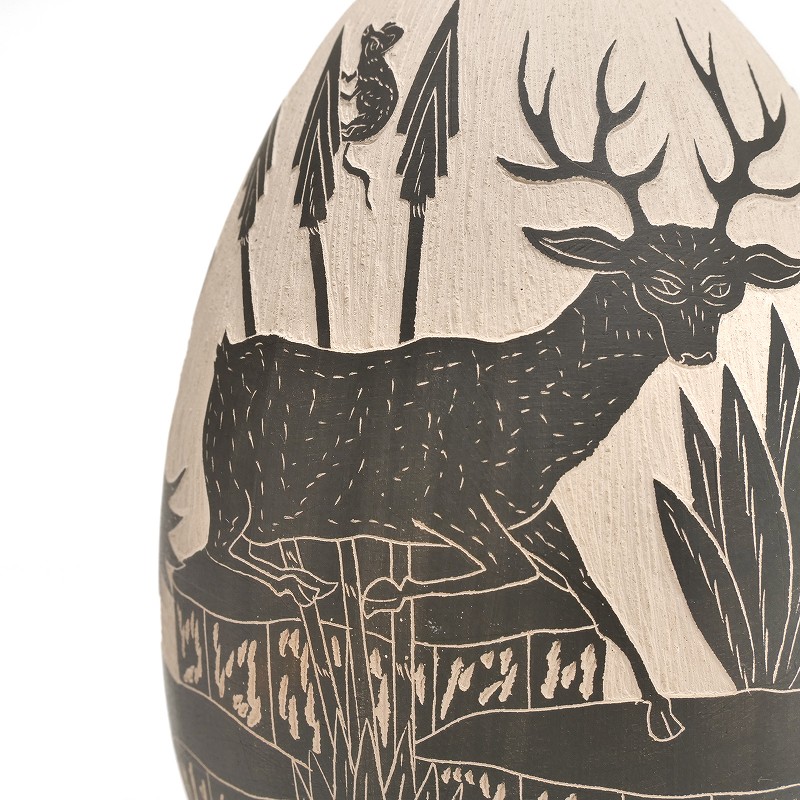 マタ・オルティス陶器 by Angel Guerrero Trillo アニマル 卵型 壺