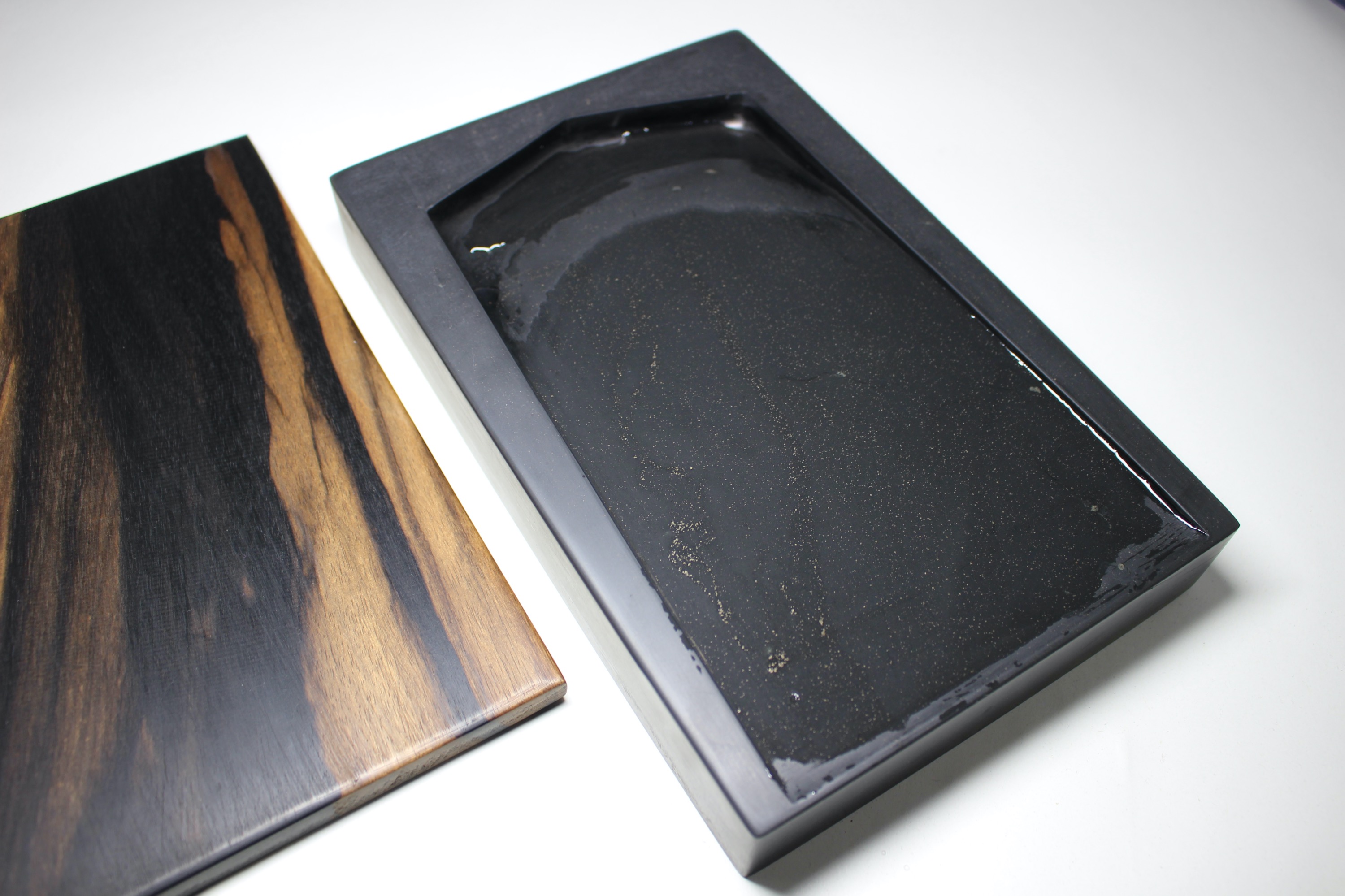 新古美術 玄清堂 | 厳選された美術品を世界遺産「石見銀山」がある島根