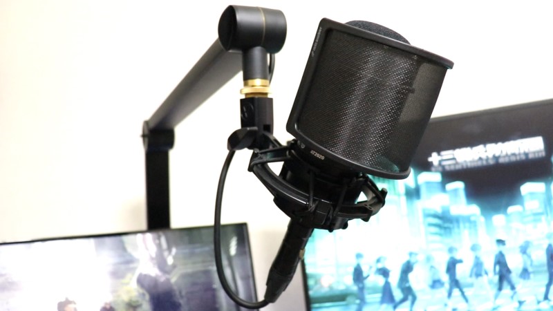 Blue Microphones Compass 』の製品レビュー&マイクアームの曲がり具合