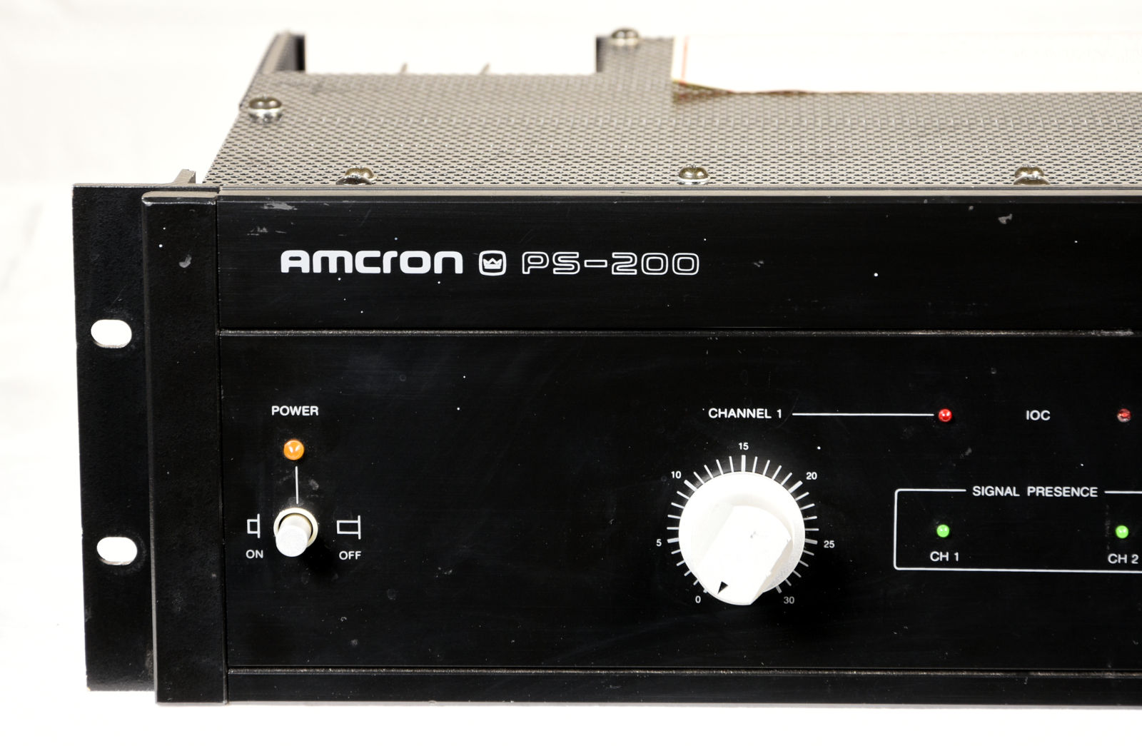 Crown PS-200 Power Amplifier – Gearwise – AV & Stage Equipment