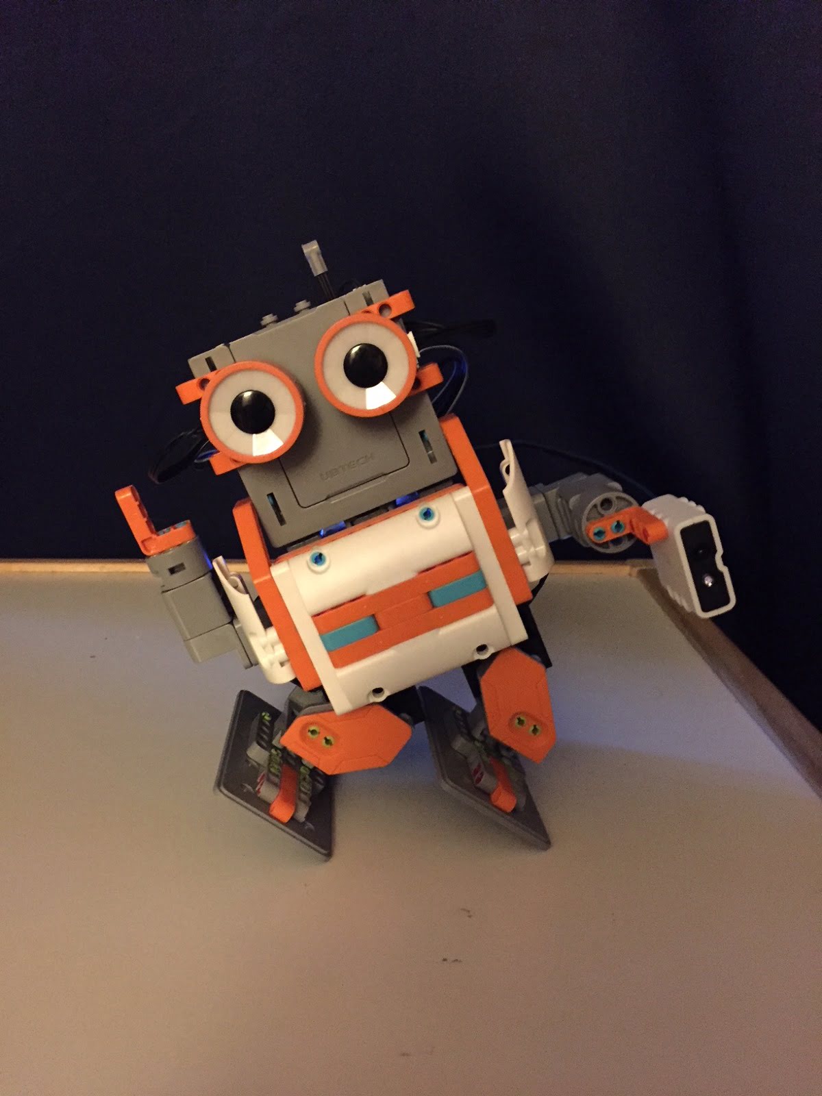 Summer STEM Fun With JIMU Robots – GeekDad