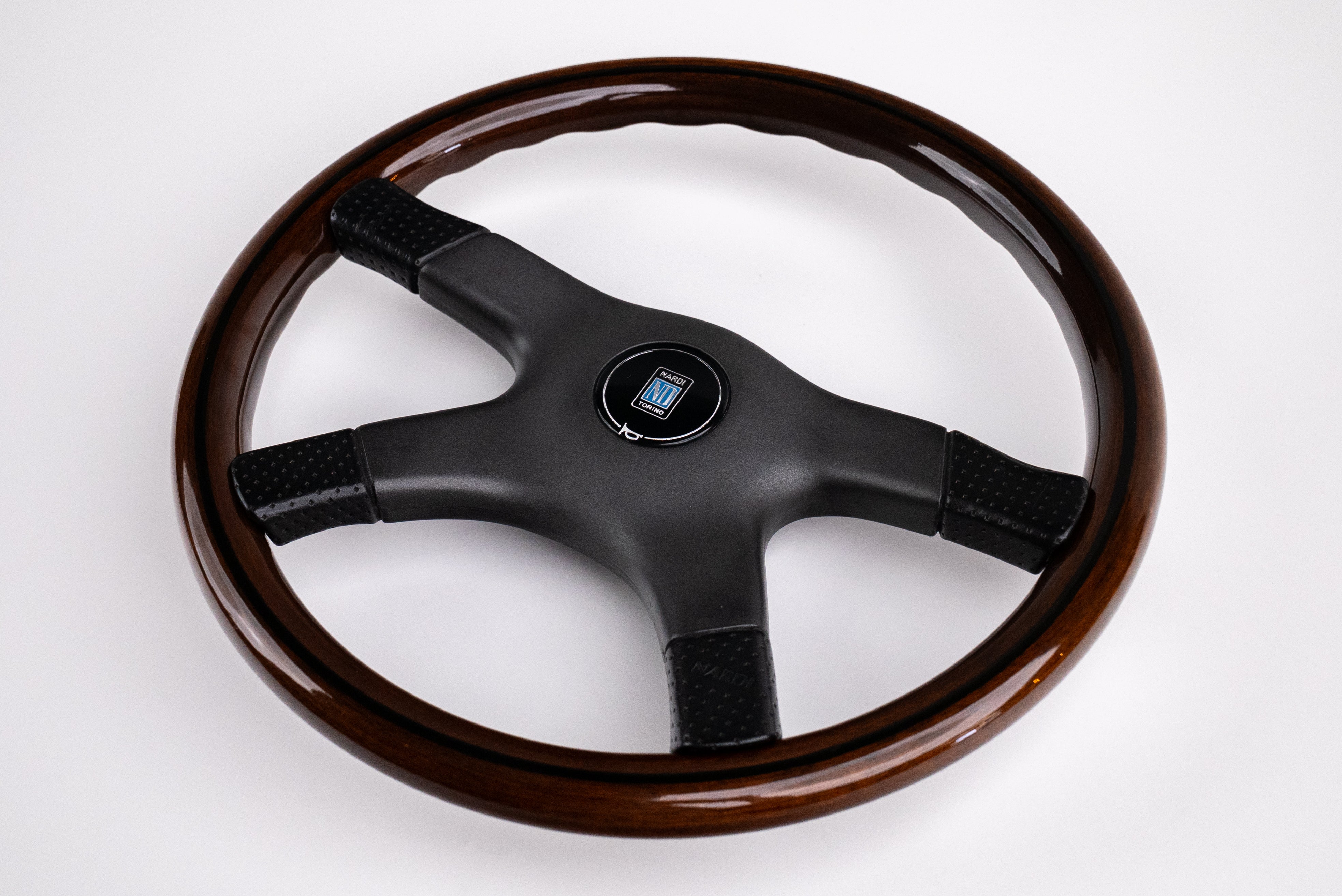 360mm Nardi Gara 4 – GET Japan