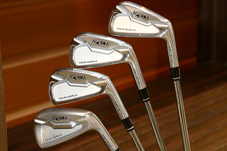 本間ゴルフ TOUR WORLD(ツアーワールド) TW737 アイアンを永井プロが