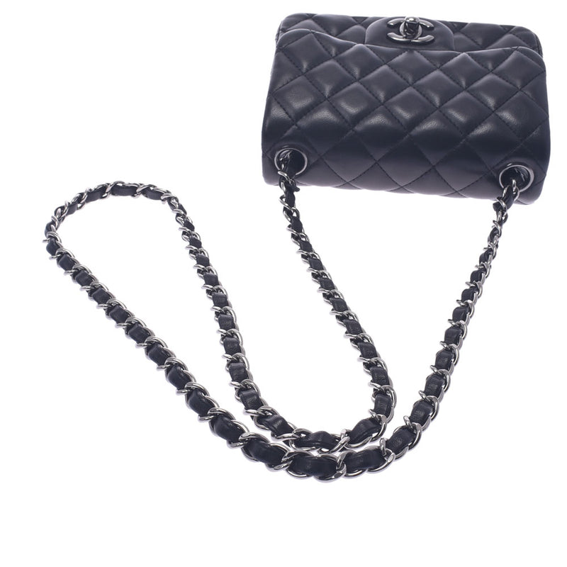 シャネルミニマトラッセ チェーンショルダーバッグ 黒 シルバー金具