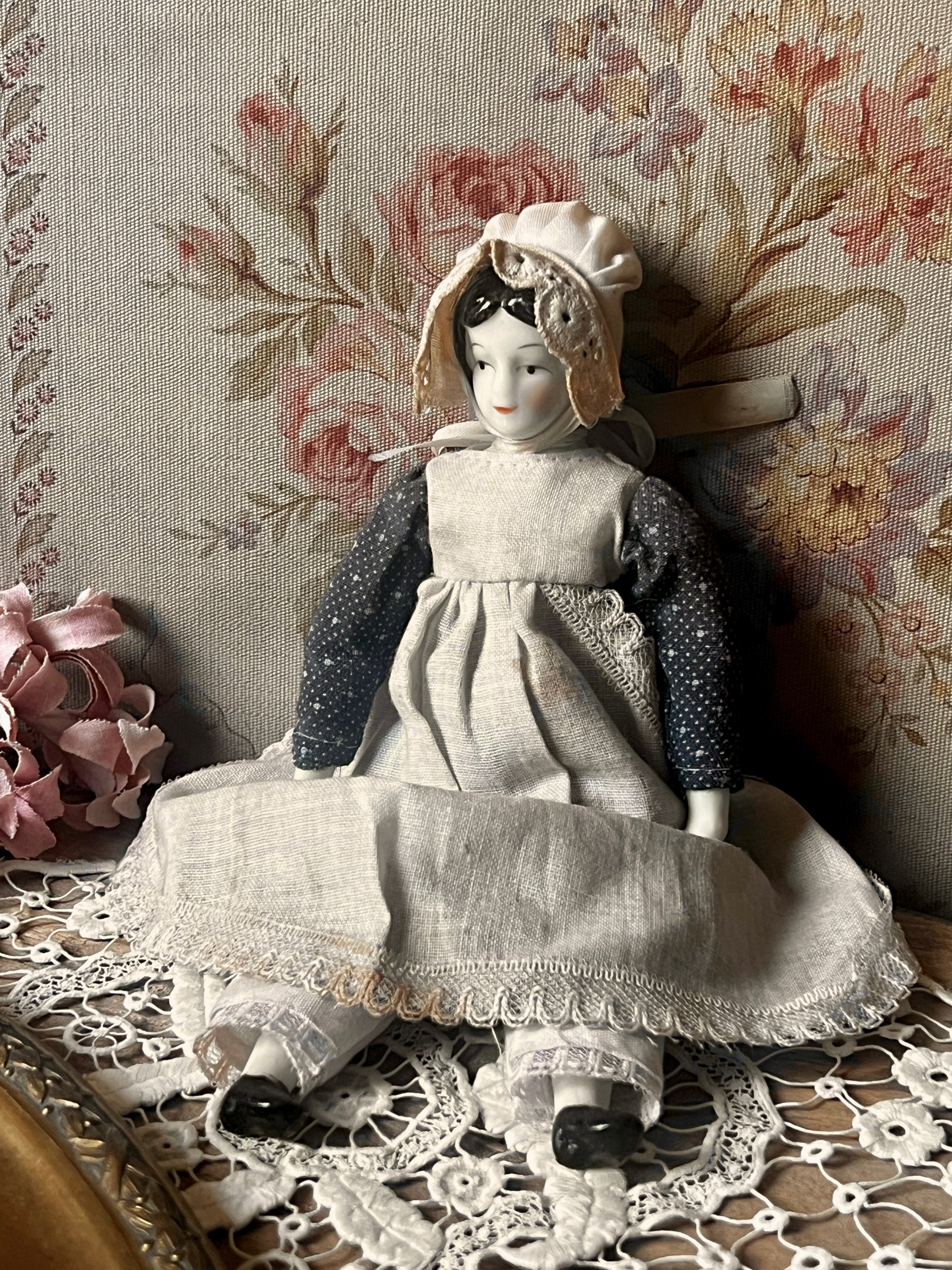 チャイナヘッドドール – France Antique 銀色アンティーク