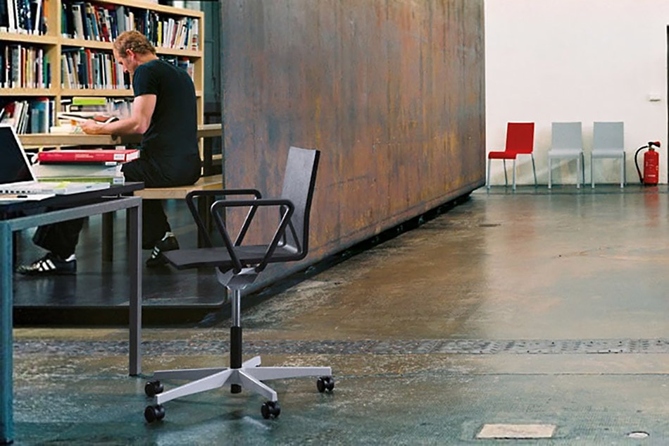 04（ゼロフォー）/Vitra（ヴィトラ）/Maarten Van Severen（マールテン