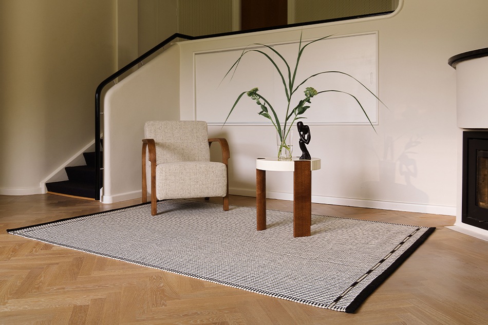 VIBEKE KLINT RUG VK-3 WHITE/BLACK （ヴィブケ・クリント ラグ 小