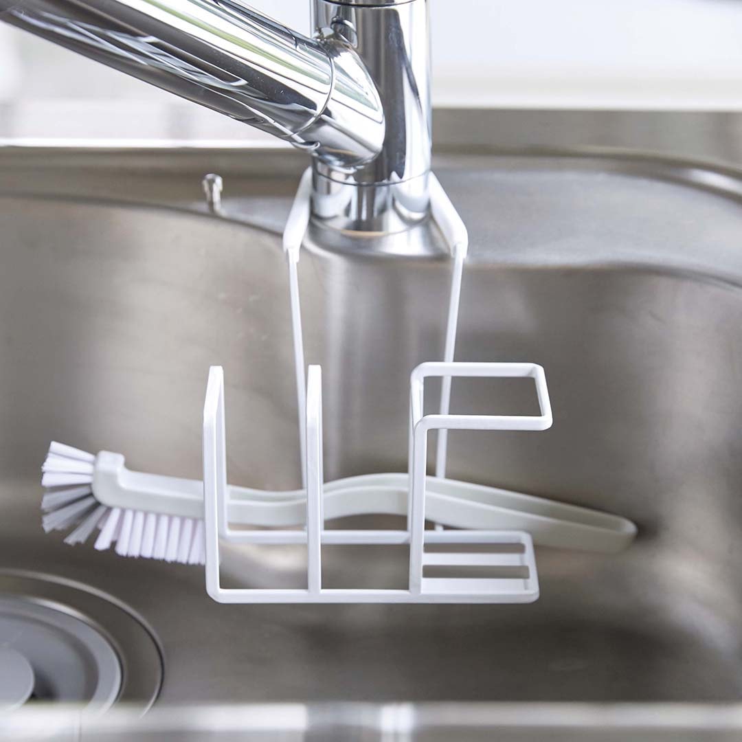 蛇口にかけるスポンジ＆ブラシホルダー タワー ホワイト｜キッチン用品